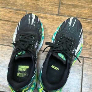 ASICS Noosa TRI 13 running shoes in great used condition.
